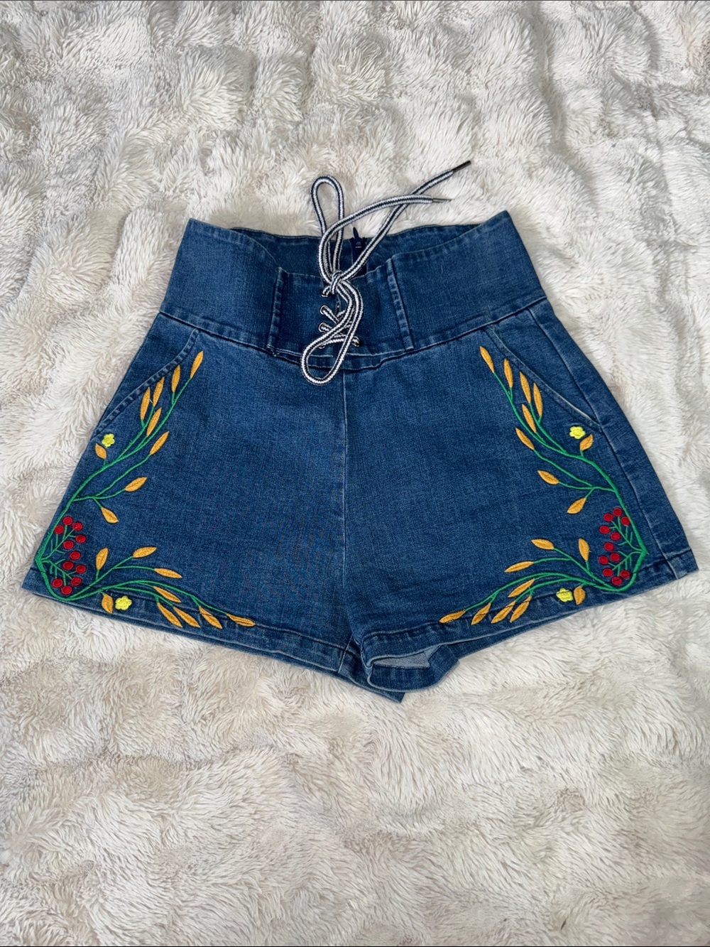 Lady First High Waisted Embroidered Flowers Denim Shorts Medium